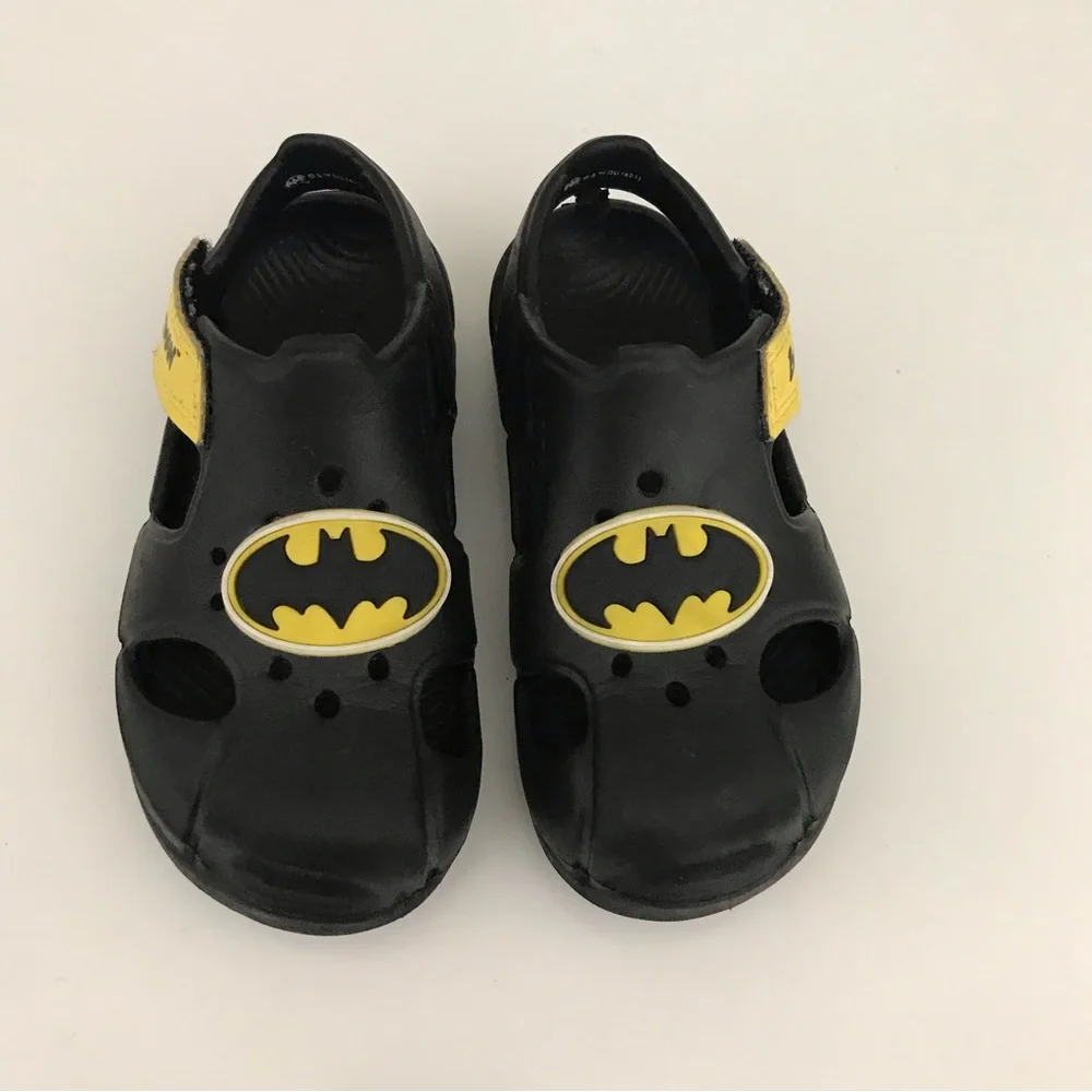 Batman Water Shoes Size 7 toddler